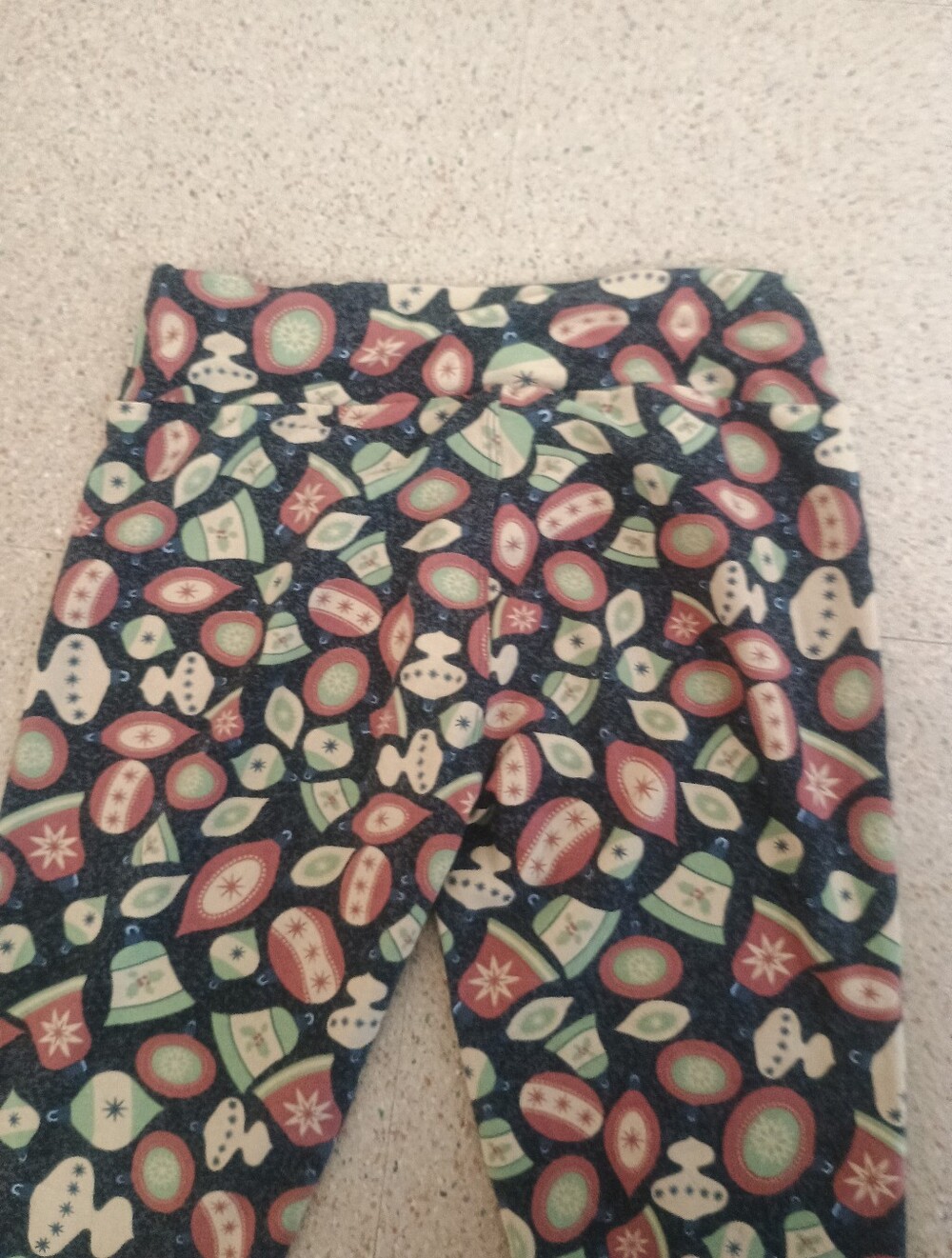 LuLaRoe Girls leggings festive retro-style Christmas Ornament Holiday print - Picture 5 of 7